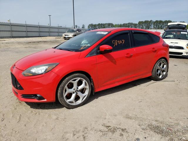 FORD FOCUS ST 2013 مع رقم تعريف المركبة 1FADP3L93DL312686 - صورة من المزاد