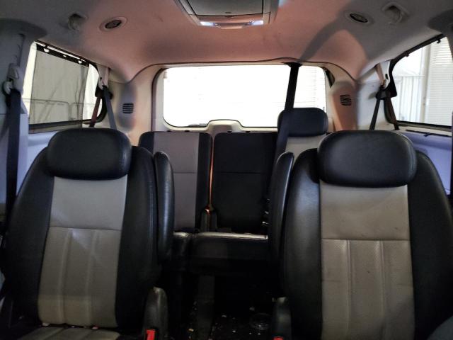 Photo 10 from auction – 2010 CHRYSLER TOWN & COU with VIN 2A4RR8DX4AR392274