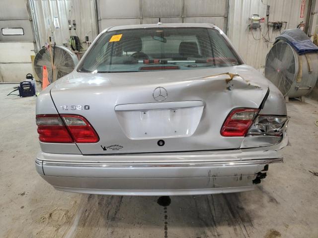 Photo 6 from auction – 2001 MERCEDES-BENZ E 320 with VIN WDBJF65J51B302301
