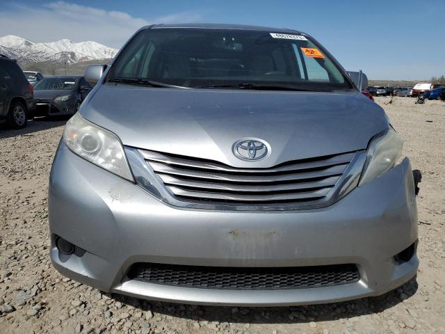 Photo 5 from auction – 2015 TOYOTA SIENNA LE with VIN 5TDKK3DC9FS599897