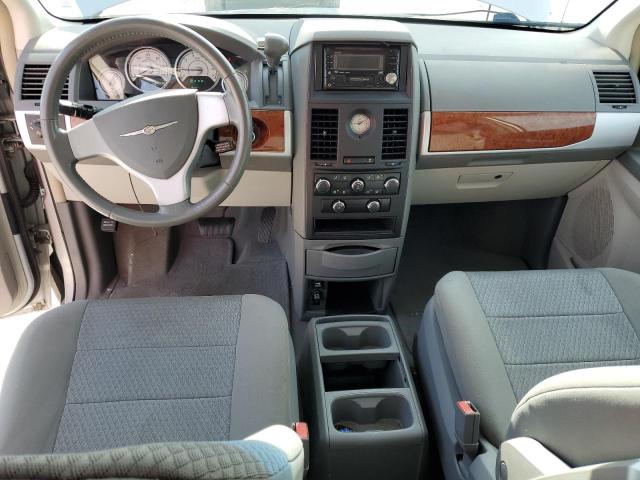 Photo 8 from auction – 2008 CHRYSLER TOWN & COU with VIN 2A8HR54P98R778059