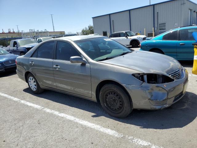 Photo 4 from auction – 2005 TOYOTA CAMRY LE with VIN 4T1BE32K95U517299