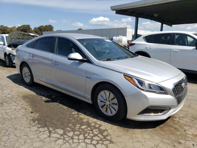 Photo 4 from auction – 2016 HYUNDAI SONATA HYB with VIN KMHE24L16GA012035