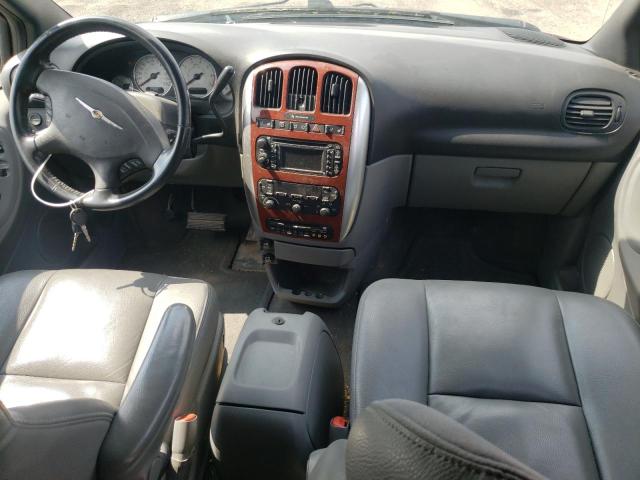 Photo 8 from auction – 2005 CHRYSLER TOWN & COU with VIN 2C4GP64L95R135802