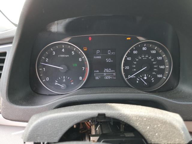Photo 9 from auction – 2017 HYUNDAI ELANTRA with VIN 5NPD84LF6HH016901