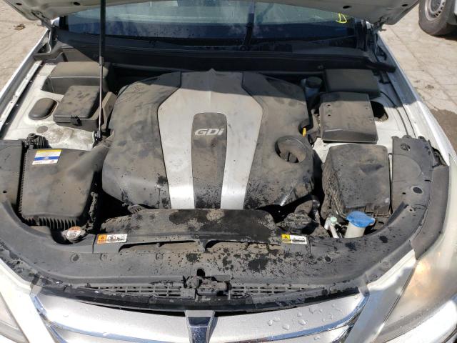 Photo 11 from auction – 2012 HYUNDAI GENESIS with VIN KMHGC4DD7CU190432