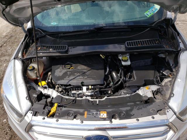 Photo 11 from auction – 2018 FORD ESCAPE SE with VIN 1FMCU9GDXJUB17380