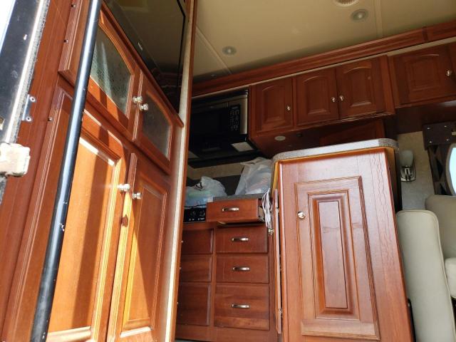 Photo 6 from auction – 2011 WINNEBAGO ADVENTURER with VIN 1F66F5DY7B0A06065