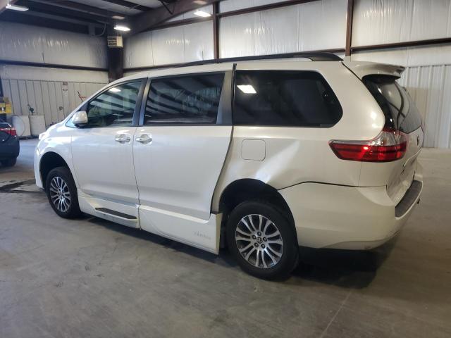 Photo 2 from auction – 2019 TOYOTA SIENNA with VIN 5TDYZ3DC1KS010616