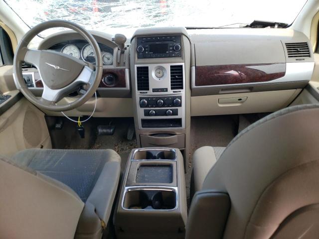 Photo 8 from auction – 2010 CHRYSLER TOWN & COU with VIN 2A4RR5D16AR376569