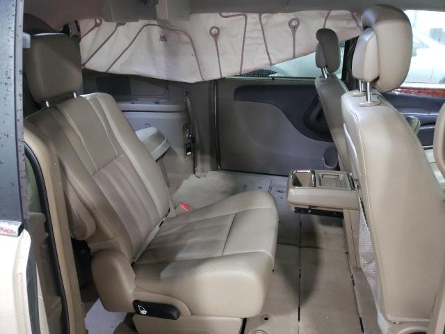 Photo 11 from auction – 2015 CHRYSLER TOWN & COU with VIN 2C4RC1BG7FR520113