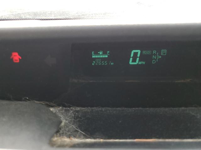 Photo 9 from auction – 2005 TOYOTA PRIUS with VIN JTDKB20UX57057161