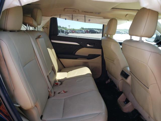 Photo 10 from auction – 2017 TOYOTA HIGHLANDER with VIN 5TDJGRFH8HS030762