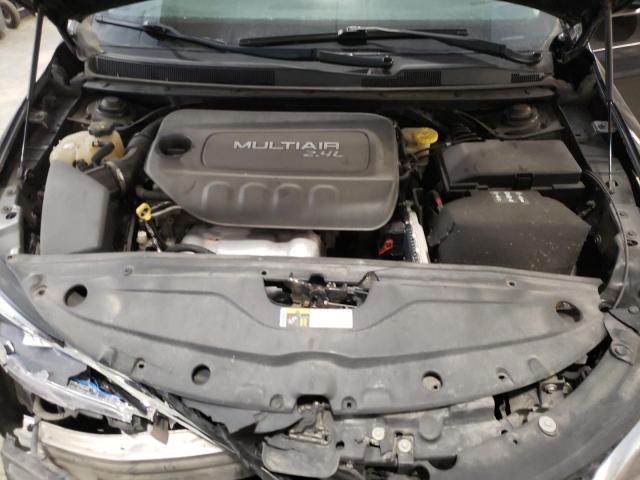Photo 11 from auction – 2015 CHRYSLER 200 LIMITE with VIN 1C3CCCAB5FN604049