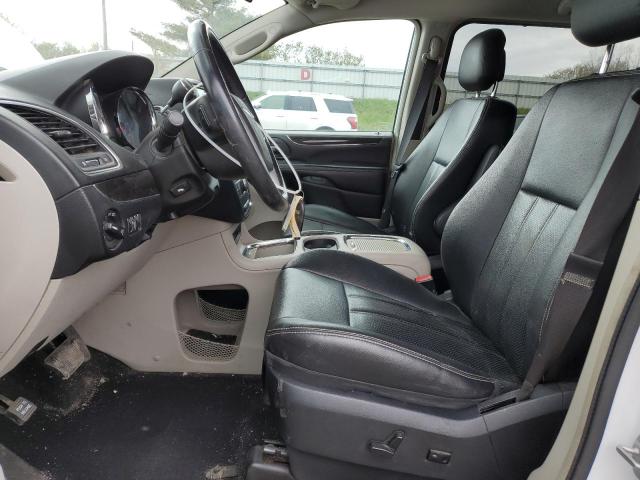 Photo 7 from auction – 2014 CHRYSLER TOWN & COU with VIN 2C4RC1CGXER284618