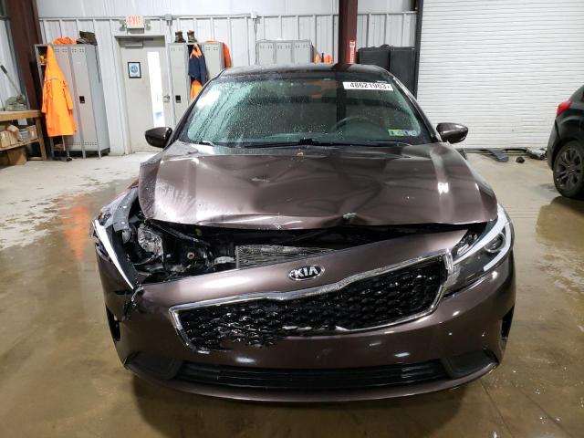 Photo 5 from auction – 2017 KIA FORTE LX with VIN 3KPFL4A79HE112402