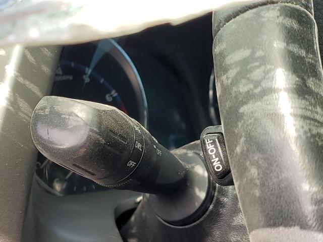 Photo 9 from auction – 2016 TOYOTA RAV 4 with VIN 2T3WFREV3GW260982