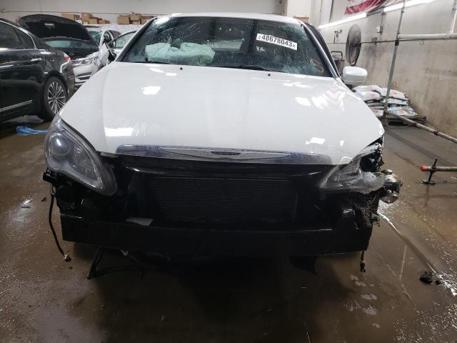 Photo 5 from auction – 2013 CHRYSLER 200 LIMITE with VIN 1C3CCBCG1DN743787