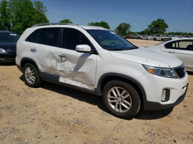 Photo 4 from auction – 2015 KIA SORENTO LX with VIN 5XYKTCA66FG570267