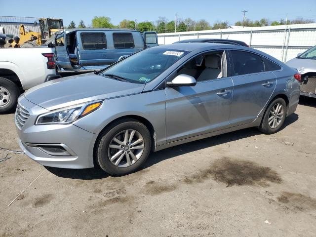 HYUNDAI SONATA SE 2016 with VIN 5NPE24AF9GH385937 - Photo from auction