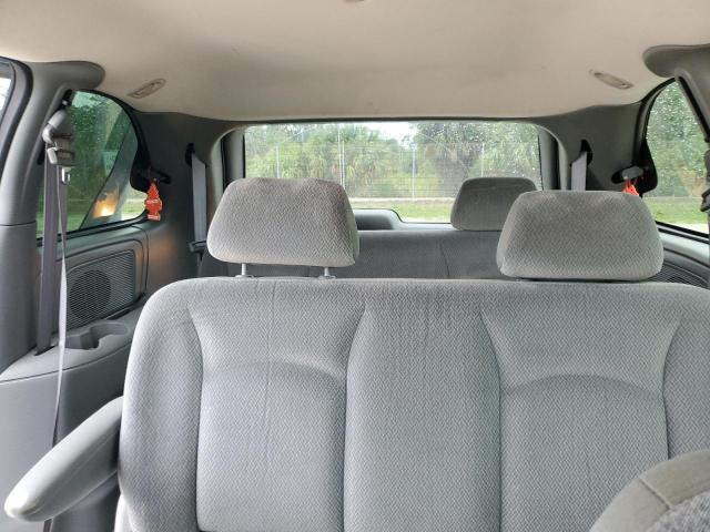 Photo 10 from auction – 2004 CHRYSLER TOWN & COU with VIN 1C8GP45R84B561936