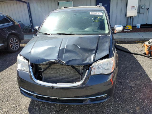 Photo 5 from auction – 2013 CHRYSLER TOWN & COU with VIN 2C4RC1CGXDR615664