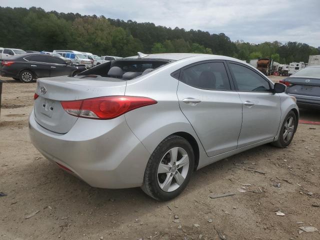 Photo 3 from auction – 2013 HYUNDAI ELANTRA GL with VIN 5NPDH4AE2DH315614