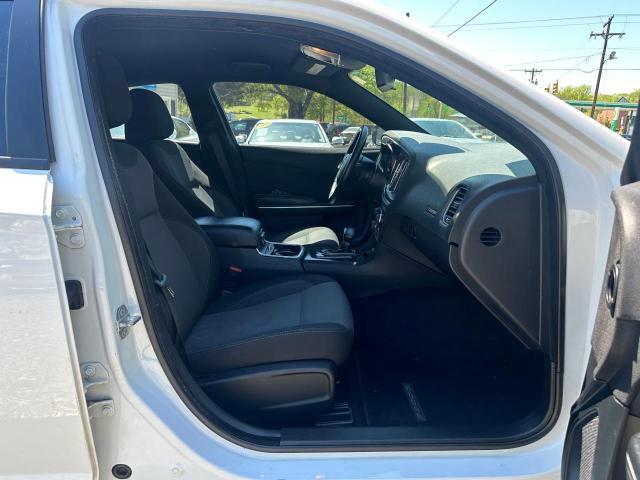 Photo 5 from auction – 2016 DODGE CHARGER SE with VIN 2C3CDXBG0GH350825