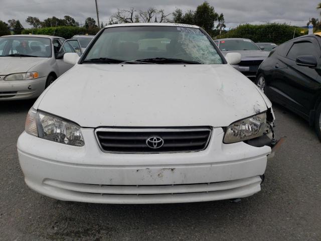 Photo 5 from auction – 2000 TOYOTA CAMRY with VIN 4T1BG22K1YU976044