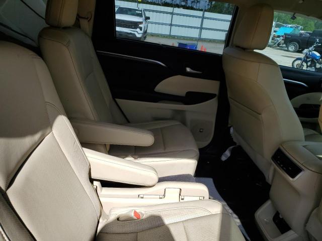 Photo 11 from auction – 2015 TOYOTA HIGHLANDER with VIN 5TDYKRFH8FS039990