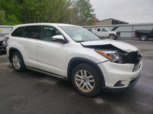 Photo 4 from auction – 2016 TOYOTA HIGHLANDER with VIN 5TDBKRFH4GS267525