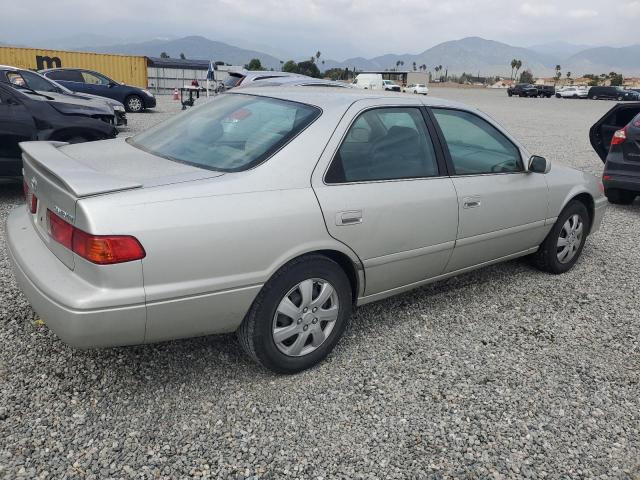 Photo 3 from auction – 2000 TOYOTA CAMRY CE with VIN 4T1BG22K3YU713005