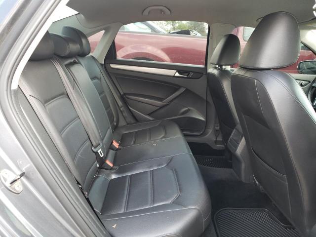Photo 10 from auction – 2014 VOLKSWAGEN PASSAT S with VIN 1VWAT7A37EC104131