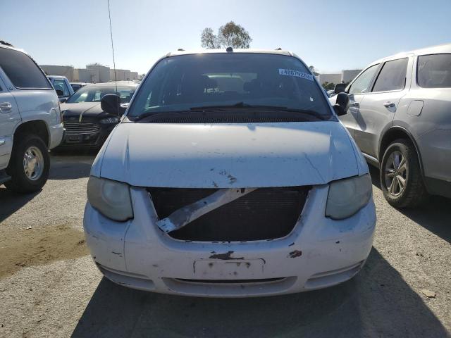 Photo 5 from auction – 2005 CHRYSLER TOWN & COU with VIN 2C4GP44R05R558681