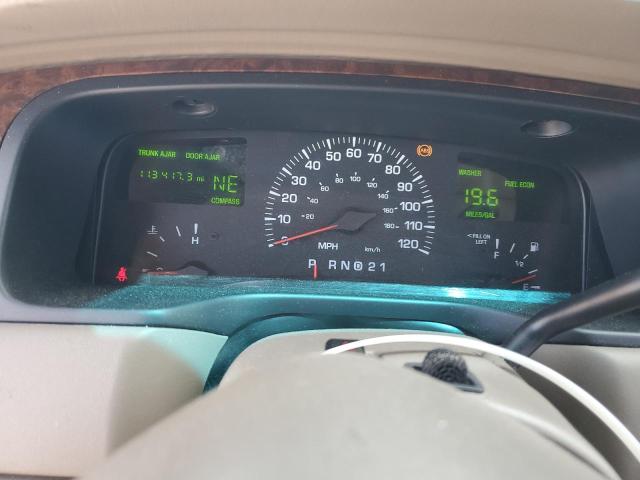 Photo 9 from auction – 2002 LINCOLN TOWN CAR C with VIN 1LNHM83W62Y646908