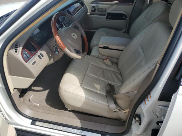 Photo 7 from auction – 2004 LINCOLN TOWN CAR with VIN 1LNHM83W64Y688370