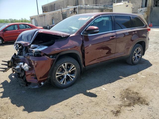 TOYOTA HIGHLANDER 2019 with VIN 5TDBZRFH1KS746585 - Photo from auction