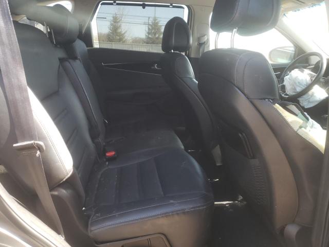 Photo 11 from auction – 2016 KIA SORENTO EX with VIN 5XYPHDA5XGG091565