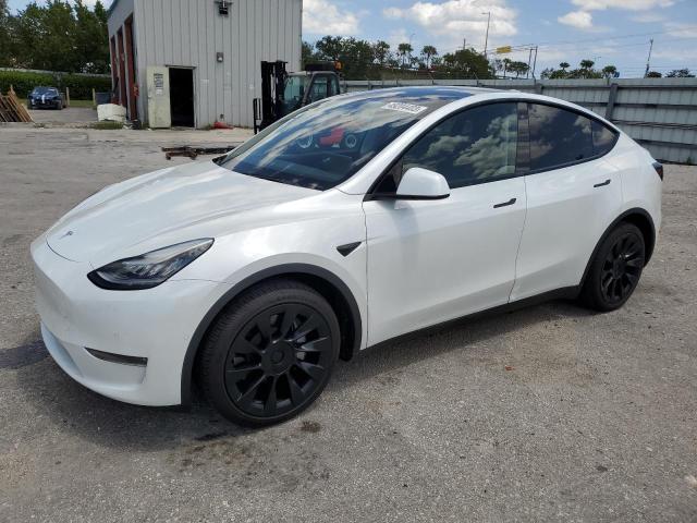 TESLA MODEL Y 2020 with VIN 5YJYGDEE8LF029651 - Photo from auction