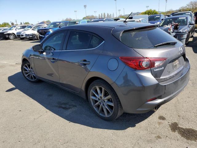 Photo 2 from auction – 2018 MAZDA 3 TOURING with VIN 3MZBN1L37JM249929