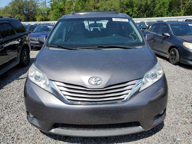 Photo 5 from auction – 2017 TOYOTA SIENNA XLE with VIN 5TDYZ3DC4HS899954