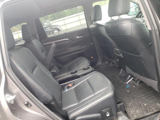 Photo 11 from auction – 2016 TOYOTA HIGHLANDER with VIN 5TDDKRFH3GS231365