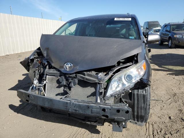 Photo 5 from auction – 2016 TOYOTA SIENNA LE with VIN 5TDKK3DC6GS735940