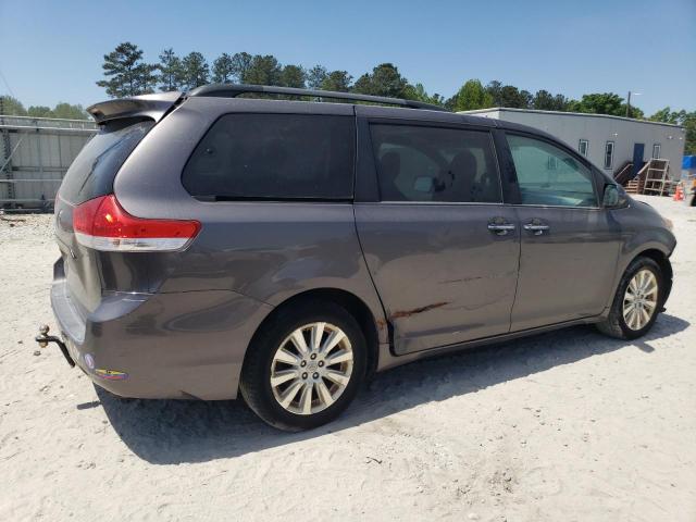 Photo 3 from auction – 2012 TOYOTA SIENNA XLE with VIN 5TDDK3DC4CS035370