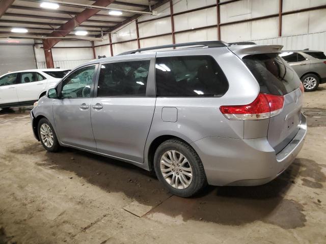 Photo 2 from auction – 2012 TOYOTA SIENNA XLE with VIN 5TDYK3DC2CS234046