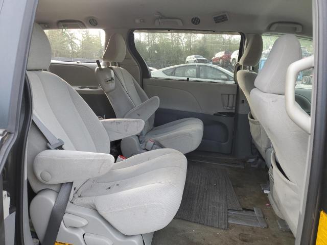 Photo 11 from auction – 2013 TOYOTA SIENNA LE with VIN 5TDKK3DC8DS328598