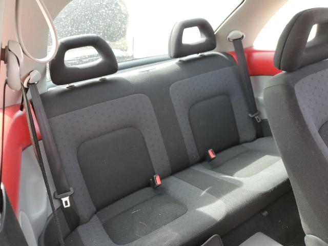 Photo 10 from auction – 1998 VOLKSWAGEN NEW BEETLE with VIN 3VWBB61C4WM050045