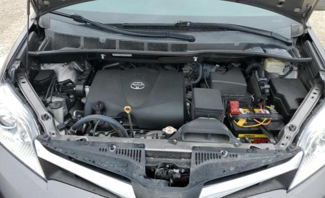 Photo 12 from auction – 2018 TOYOTA SIENNA LE with VIN 5TDKZ3DC9JS937478