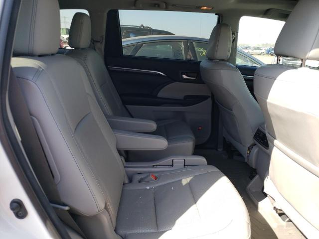 Photo 11 from auction – 2016 TOYOTA HIGHLANDER with VIN 5TDDKRFH3GS240082