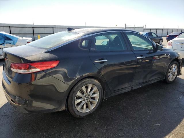 Photo 3 from auction – 2017 KIA OPTIMA LX with VIN 5XXGT4L31HG128356